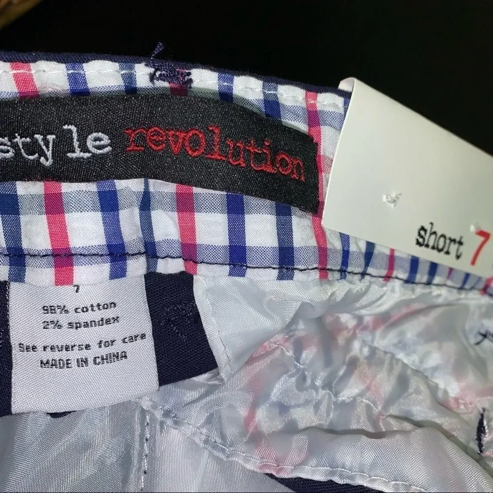 Freestyle Revolution shorts NWT